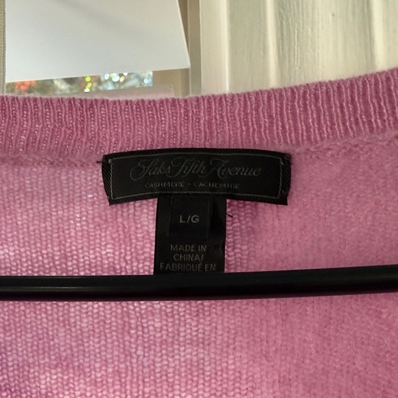 Saks Fifth Avenue Black Label Pink V-Neck Sweater - Picture 2 of 4